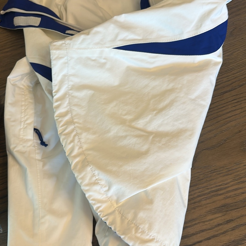 The North Face HyVent Jacket - Picture 7 of 7